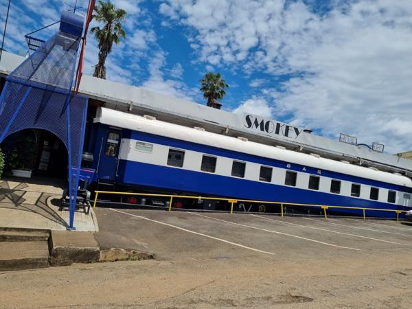 1 115  m² Commercial space