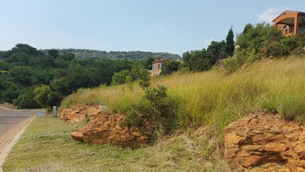 548 m² Land