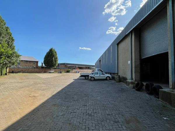2 698  m² Industrial space