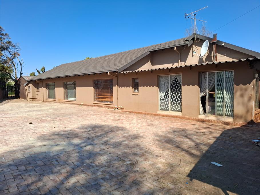 4 Bedroom House