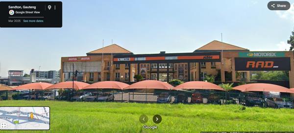 2 755  m² Commercial space