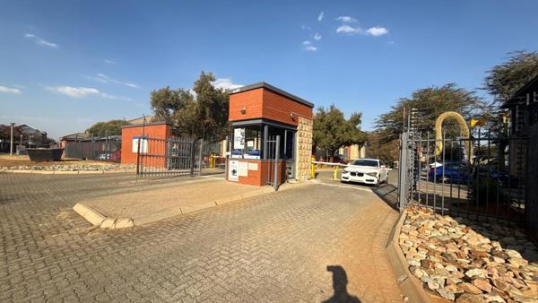 245  m² Commercial space