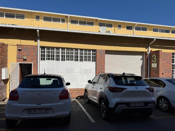 325  m² Industrial space