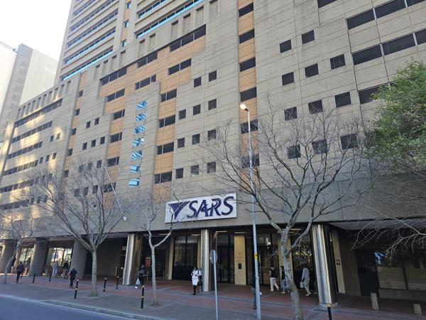 415.8 m² Retail Space