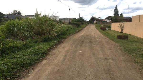 1 423 m² Land