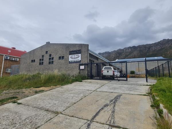 150  m² Industrial space