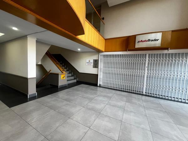 225  m² Commercial space