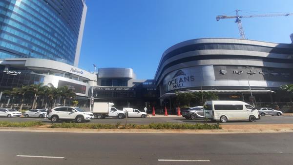 77  m² Retail Space