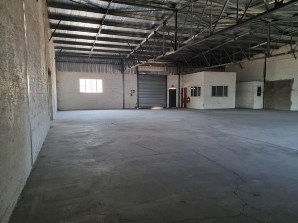 406  m² Industrial space