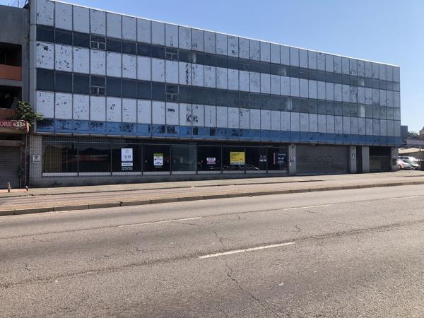 1 680 m² Commercial space