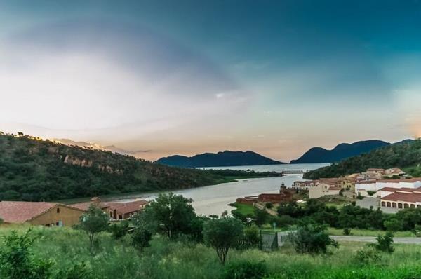 785 m² Land
