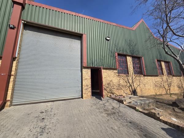 1 033  m² Commercial space