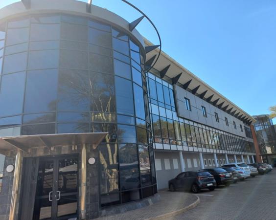 364  m² Commercial space