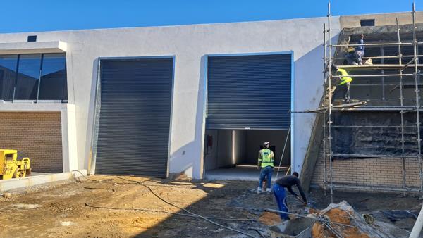 326  m² Industrial space