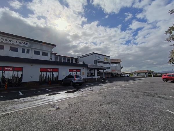 365  m² Commercial space