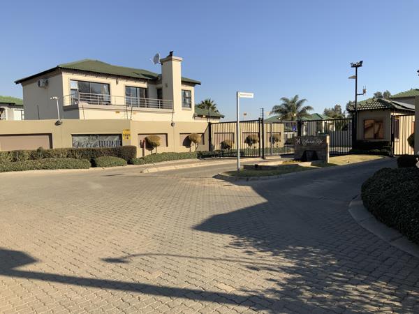 331 m² Land