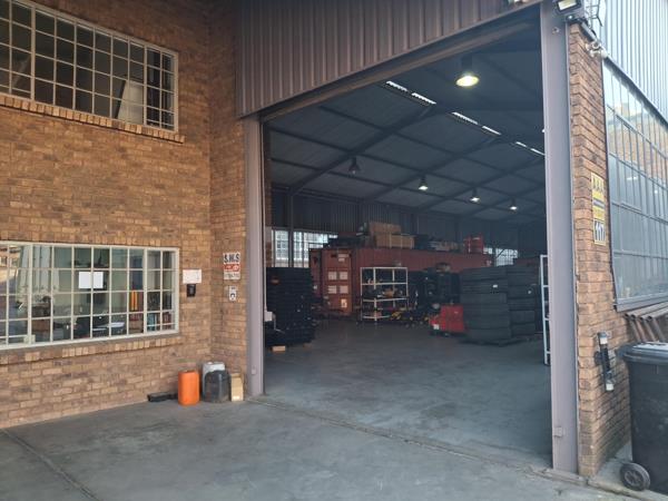 888  m² Industrial space