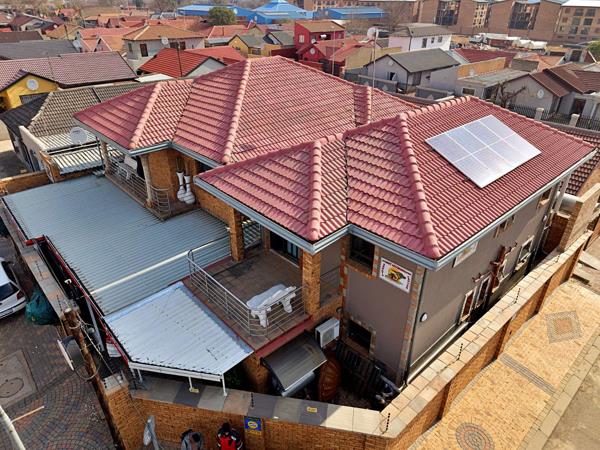 21 Bedroom House