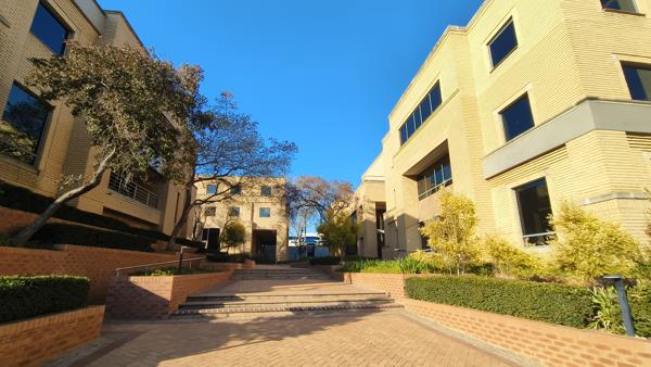 1 159 m² Office Space