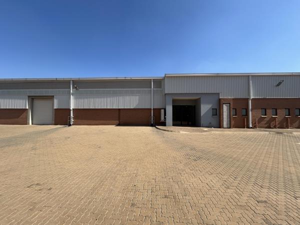 868 m² Industrial space