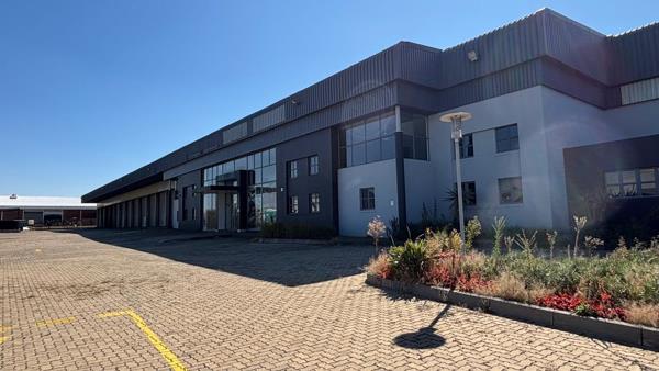 4 165  m² Industrial space