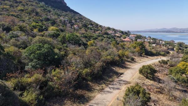 1 203 m² Land