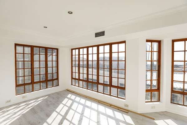 57  m² Commercial space