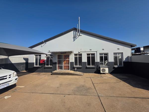 900  m² Industrial space