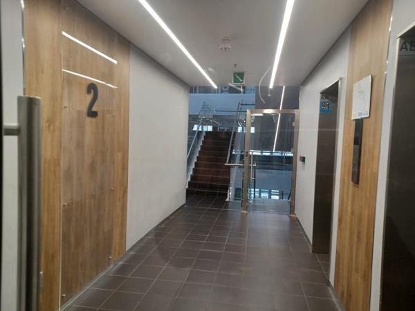 1 650  m² Office Space