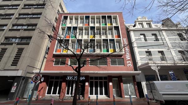 372  m² Commercial space