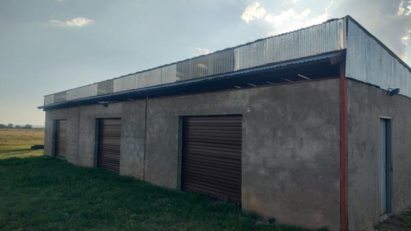 14.3 ha Smallholding