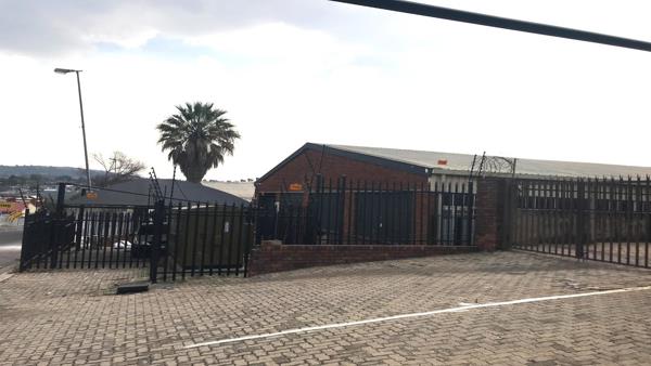 1 000  m² Industrial space