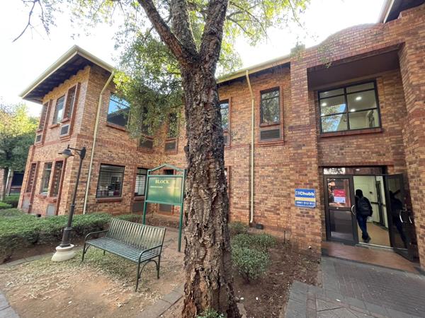 144  m² Commercial space