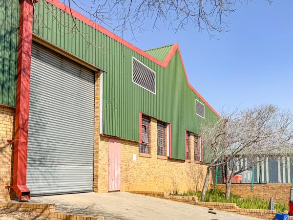 1 083  m² Industrial space