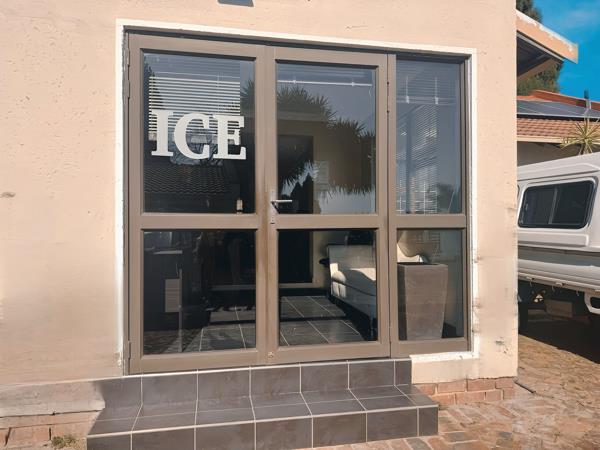 350  m² Commercial space