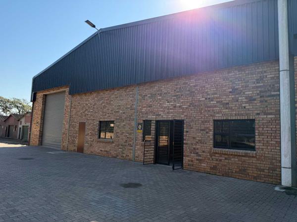 758  m² Industrial space