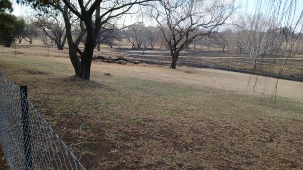 1 199 m² Land