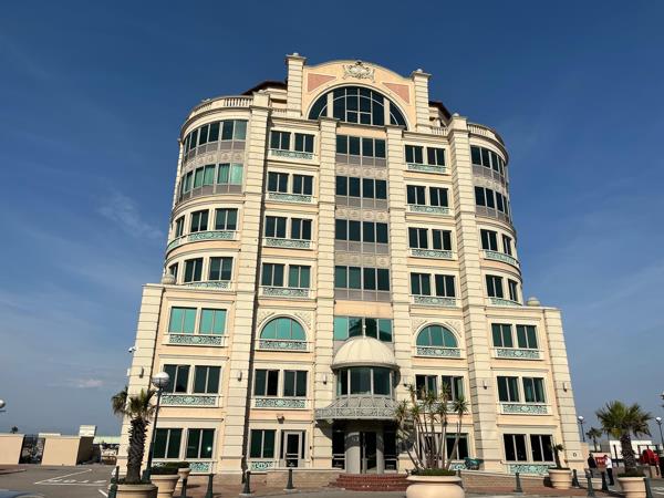 147  m² Commercial space