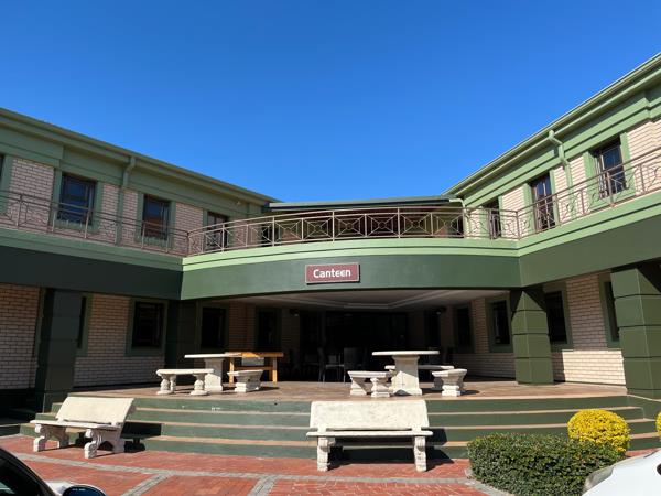 267  m² Commercial space