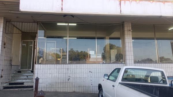 411  m² Retail Space