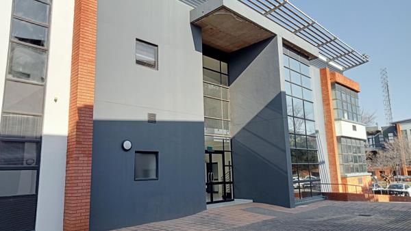 128.8  m² Commercial space