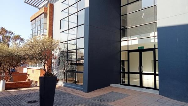 130.7  m² Commercial space