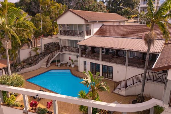 900  m² Commercial space