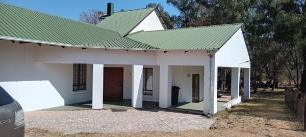 8 000 m² Smallholding