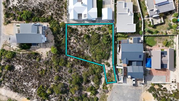 851 m² Land