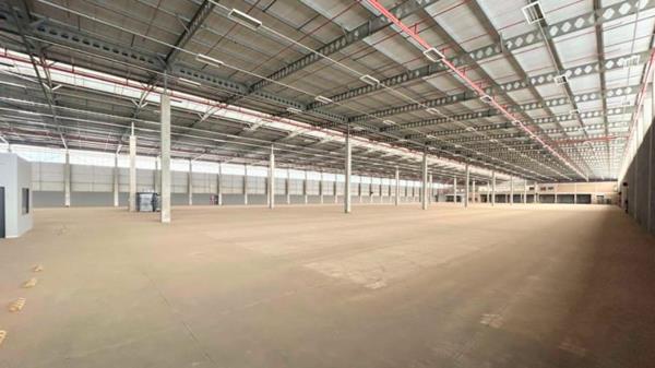 11 500  m² Industrial space