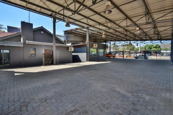 1 000  m² Commercial space