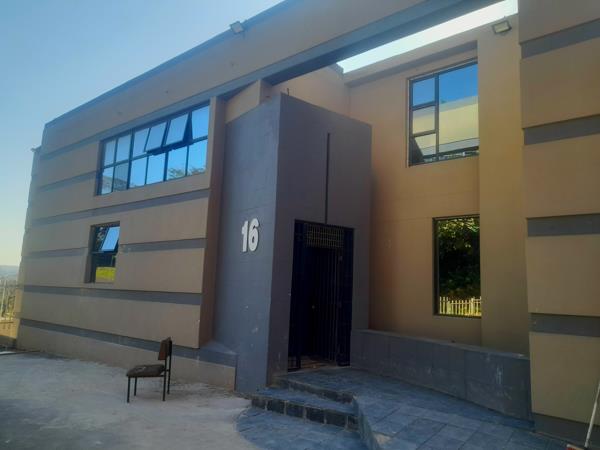 220  m² Commercial space