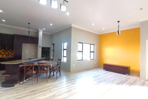 6 Bedroom House