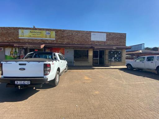 1 030  m² Commercial space